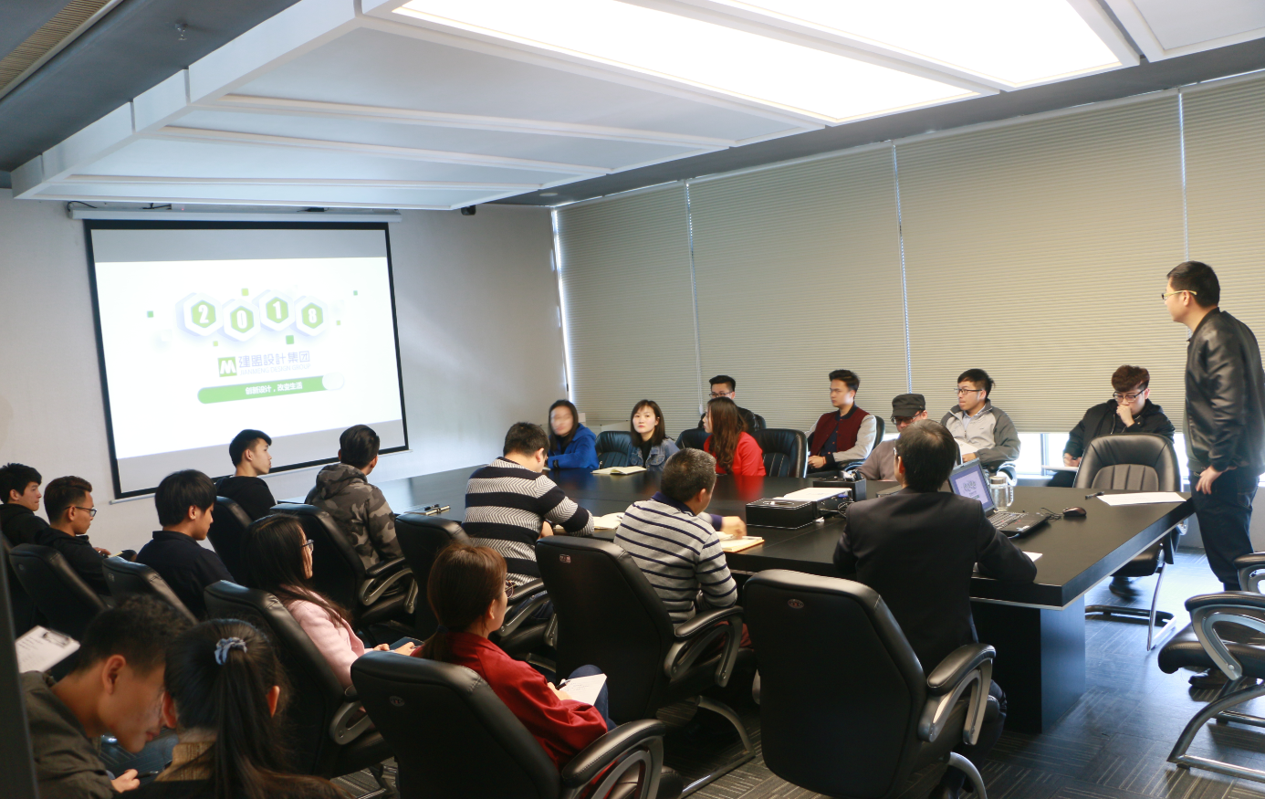 Z6尊龙凯时2018年首期新员工入职培训昨日进行