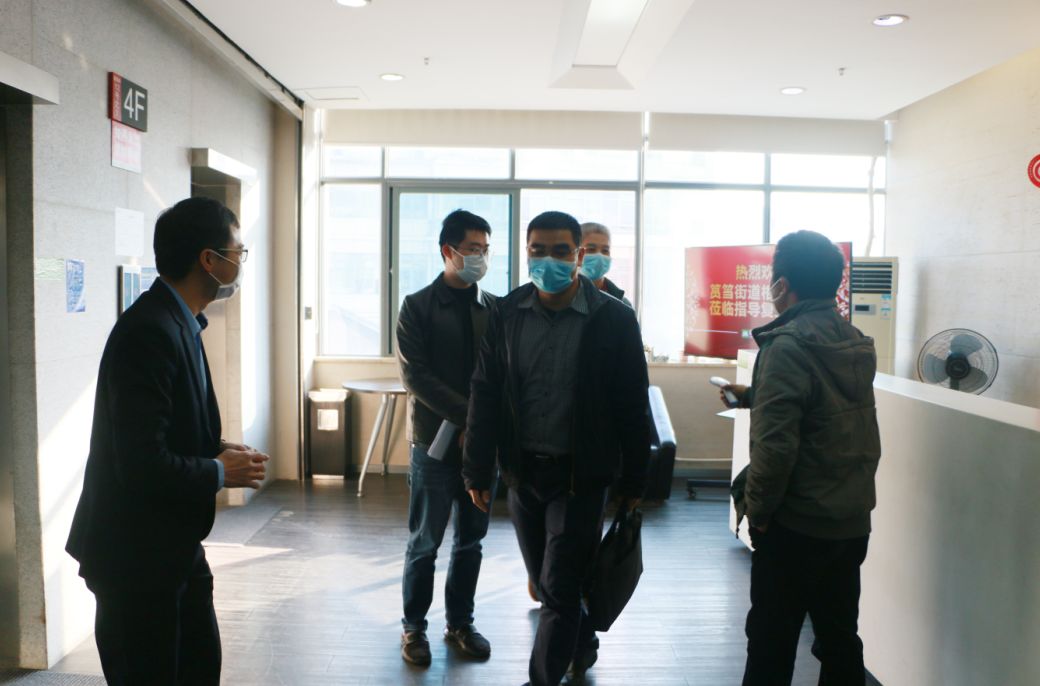 多志成城，携手抗疫 | 筼筜街路主任苏克一行光临Z6尊龙凯时领导复工情况